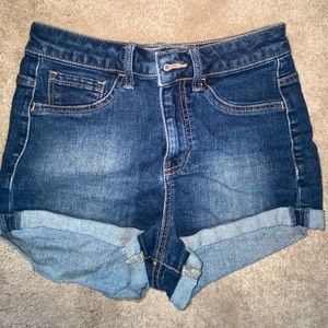 Cute shorts size 27!!!